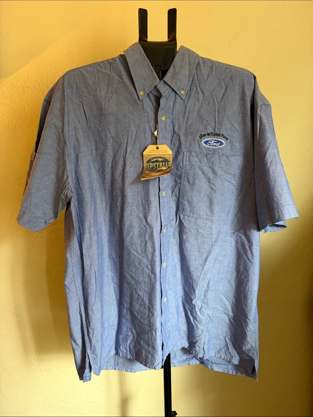 Ford Men’s Short-Sleeve Button-Down Shirt in Light Blue